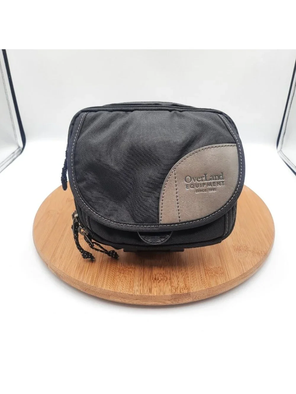 Overland Equipment Crossbody Bag Bayliss Travel Outdoor Pockets Adjustable Strap